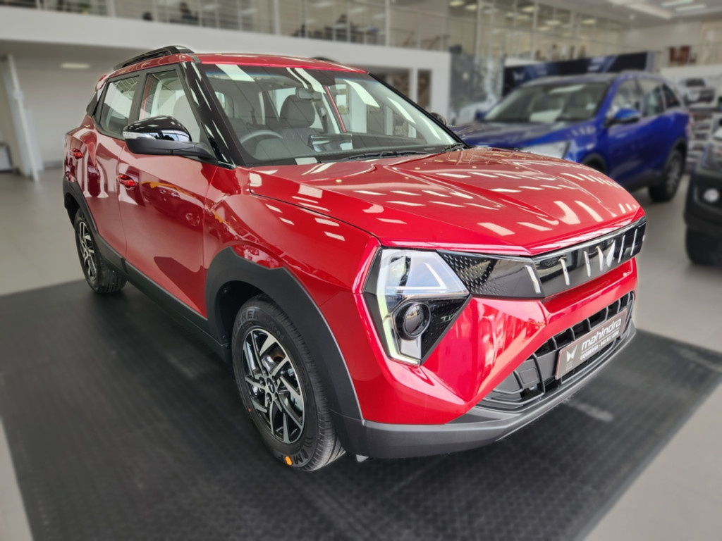 2025 Mahindra XUV3X0 1.2T AX5 MT for sale - N329589