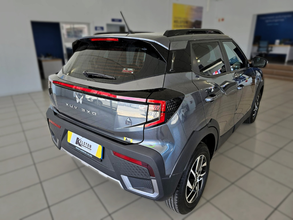2024 Mahindra XUV3X0 1.2T AX5L AT for sale - U309526/1