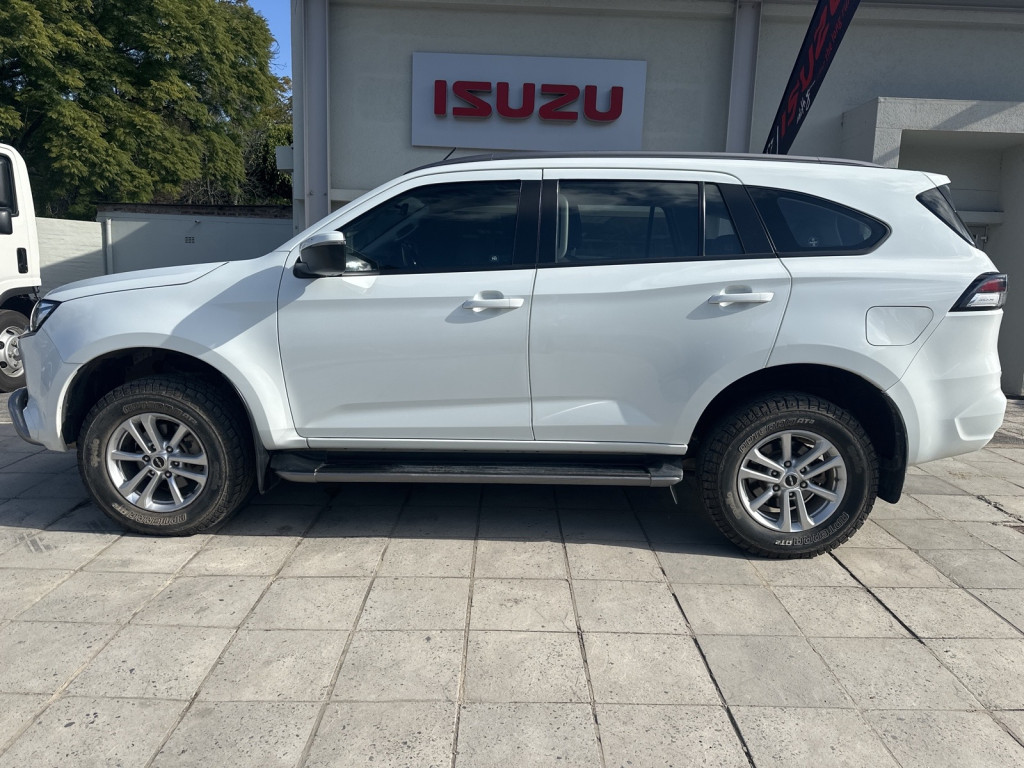 USED Isuzu mu-X 2022 for sale