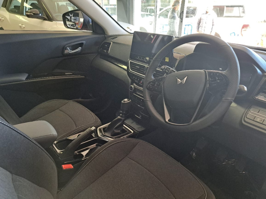 Mahindra XUV3X0 2025 for sale in Eastern Cape, Port Elizabeth