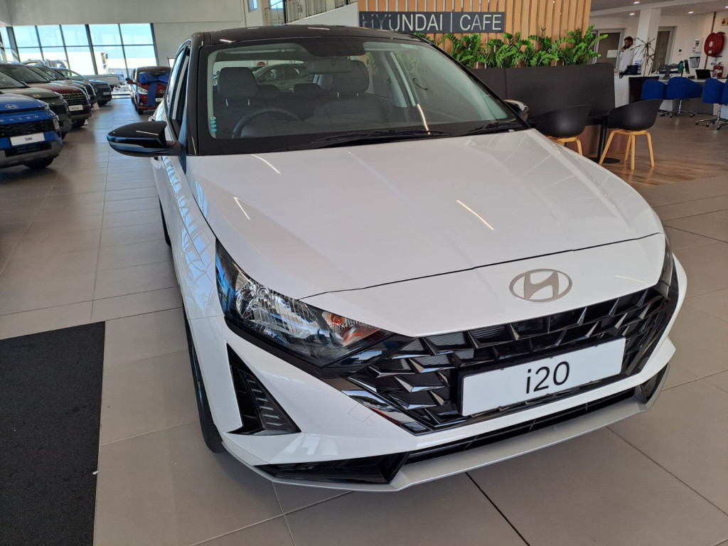 2025 Hyundai i20 1.4 EXECUTIVE AT MY24 for sale - N323561