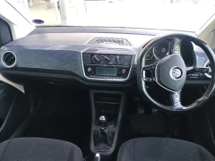 2017 Volkswagen Move Up! 55kw 5-door