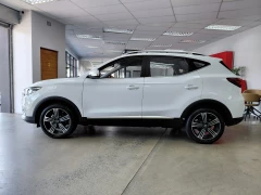 MG ZS 1.5 LUXURY A/T