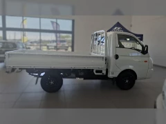 HYUNDAI H100 BAKKIE 2.6 SKD DECK F/L
