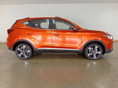 MG ZS 1.5 LUXURY A/T