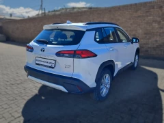 TOYOTA  COROLLA CROSS 18 HEV XS
