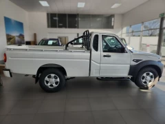MAHINDRA PIK UP 2.2 MHAWK SC 4X2 S4 REFRESH AIRCON