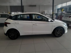 HYUNDAI I20 1.4 PREMIUM AT MY24