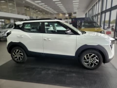 MAHINDRA XUV3X0 1.2T AX5 MT