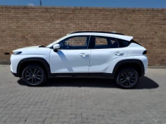 TOYOTA  STARLET CROSS 15L XS AT