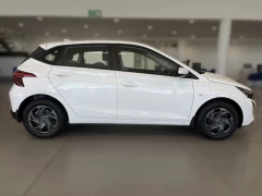 HYUNDAI I20 1.4 PREMIUM AT MY24