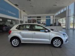 VOLKSWAGEN POLO VIVO 1.6 77KW LIFE TIPTRONIC