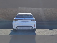 TOYOTA STARLET CROSS 15L XR AT