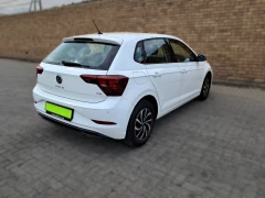 2022 Volkswagen  Polo 10 Tsi 70kw Life Manual