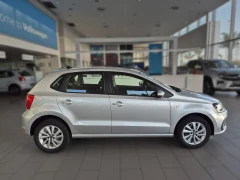 VOLKSWAGEN POLO VIVO 1.6 77KW LIFE TIPTRONIC