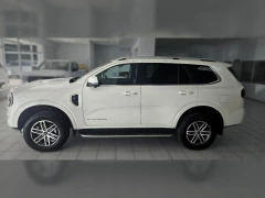 FORD EVEREST 30L V6 PLATINUM 4WD 10AT