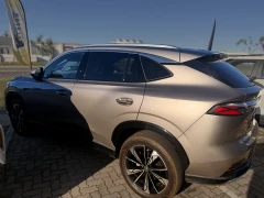 2025 Mg Hs Luxury 1.5t A/t