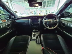 2025 Toyota Fortuner 28gd-6 4x4 Gr-s At