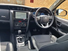 TOYOTA FORTUNER 2.4 GD-6 RB AT
