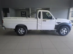 MAHINDRA PIK UP 2.2 MHAWK SC 4X2 S4 REFRESH AIRCON