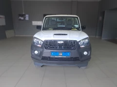 MAHINDRA PIK UP 2.2 MHAWK SC 4X2 S4 REFRESH AIRCON