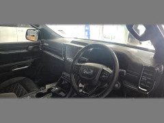 FORD EVEREST 30L V6 PLATINUM 4WD 10AT