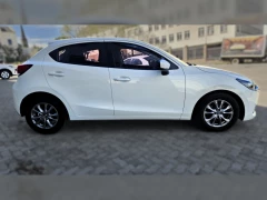 2021 Mazda  Mazda2 15l Dynamic 6mt 5 Door My15