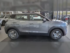 MAHINDRA XUV3X0 1.2T MX3 AT