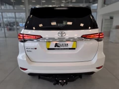2020 Toyota Fortuner 28gd-6 Epic Black At