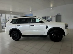 FORD EVEREST 2.0L SIT ACTIVE 4X2 10AT