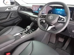 MG HS LUXURY 1.5T A/T