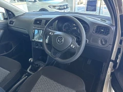 VOLKSWAGEN POLO VIVO 1.4 63KW LIFE