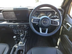 2025 Jeep Wrangler Sahara 4dr 2.0ll 4x4 Bat 