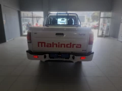MAHINDRA PIK UP 2.2 MHAWK SC 4X2 S4 REFRESH AIRCON