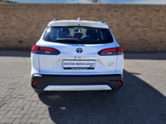 TOYOTA  COROLLA CROSS 18 HEV XS