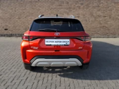 TOYOTA  STARLET CROSS 15L XR AT