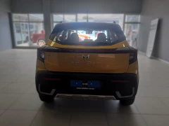 MAHINDRA XUV3X0 1.2T AX5 AT
