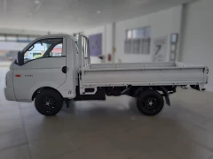 HYUNDAI H100 BAKKIE 2.6 SKD AC DECK F/L