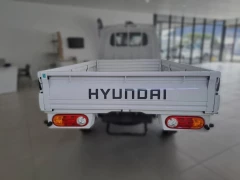 HYUNDAI H100 BAKKIE 2.6 SKD AC DECK F/L