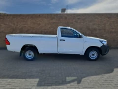 TOYOTA  HILUX SC 24 GD S AC 5MT