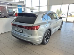 VOLKSWAGEN TOUAREG 3.0 TDI V6 ELEGANCE 190KW