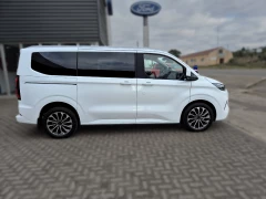 FORD TOURNEO CUSTOM 2.0L SWB TITANIUM X 8AT