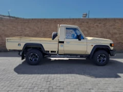 TOYOTA  LC79 28 GD-6 SC MT