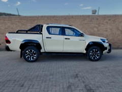 TOYOTA  HILUX DC 28 RB LGD55 6AT