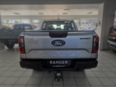 FORD RANGER DOUBLE CAB 2.3L SPORT 4X2 10AT