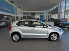 VOLKSWAGEN POLO VIVO 1.6 77KW LIFE TIPTRONIC