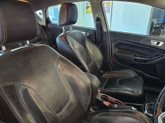 2017 Ford 1.0 Ecoboost Titanium 5mt 5 Door