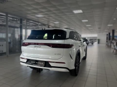 BYD ATTO 8 PREMIUM FWD AF-10