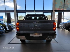 PEUGEOT LANDTREK 1.9 TD 4ACTION DOUBLE CAB 4X4 AT