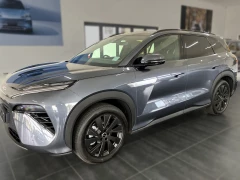 BYD ATTO 8 PREMIUM FWD AF-10